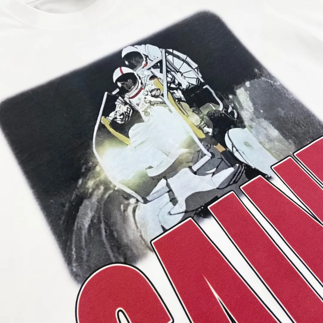 Saint Michael space comic print retro Vintage loose short-sleeved T-shirt with digital white ink direct printing. The fabric is breathable and the pattern is three-dimensional and clear. Fabric: Double yarn 240g Style number: S901 Size: S-M-L-XL Color: White Price: P110